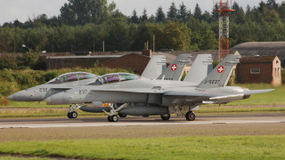 От тази седмица Швейцария денонощно ще охранява въздушното си пространство