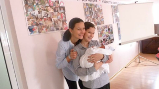 Eвелина Павлова роди момче