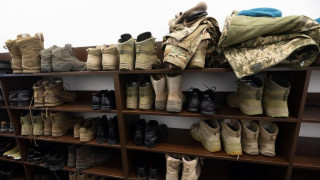 Украйна се сблъска с остър недостиг на личен състав на фронта: AP разказва за последствията
