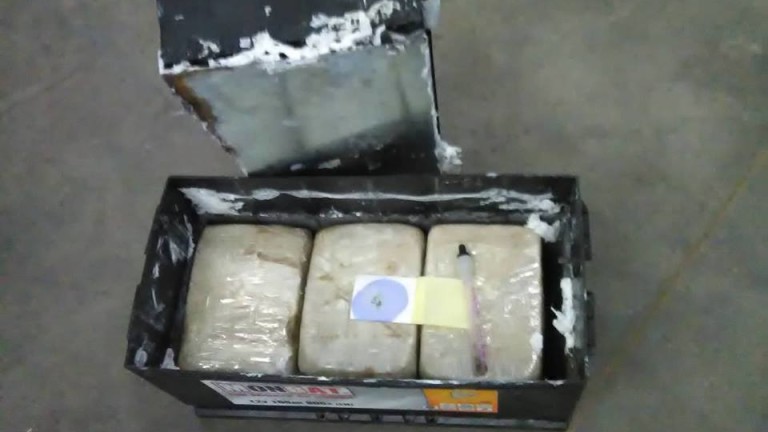 Хванаха трафикант, опитал да внесе 3 кг хероин в автомобилен
