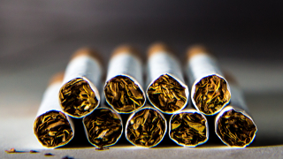 Хванаха служител на външно министерство с контрабандни цигари съобщи Нова
