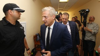 Състав на Спецсъда даде ход на делото срещу бившия здравен