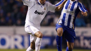 Реал (Мадрид) почва с Ла Коруня в Примера