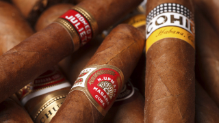 Американците най-накрая ще могат да пушат кубински пури