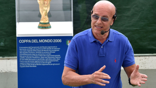 Бившият селекционер на Италия Ариго Саки изказа за пореден