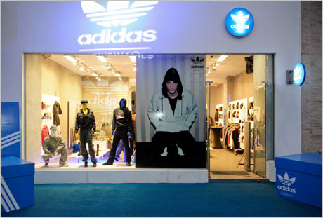 Adidas Originals отваря врати в София