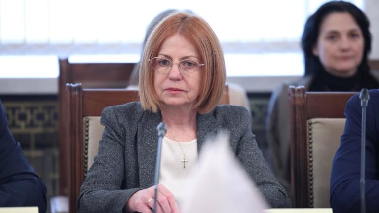Фандъкова: Промени в образованието ще бъдат приоритет в есенната сесия на НС