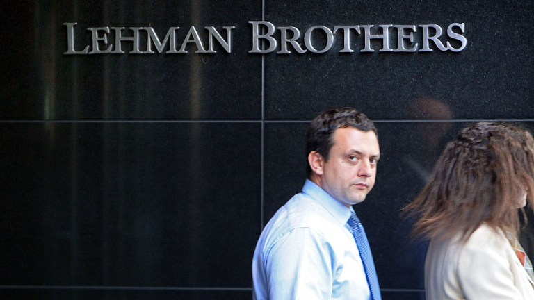 Стотици банкери от Lehman Brothers организират тайно събиране в Лондон,