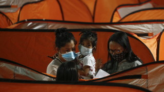 Най малко 10 души са убити а трима други са изчезнали