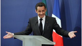 Осъдиха французин, нарекъл Саркози идиот