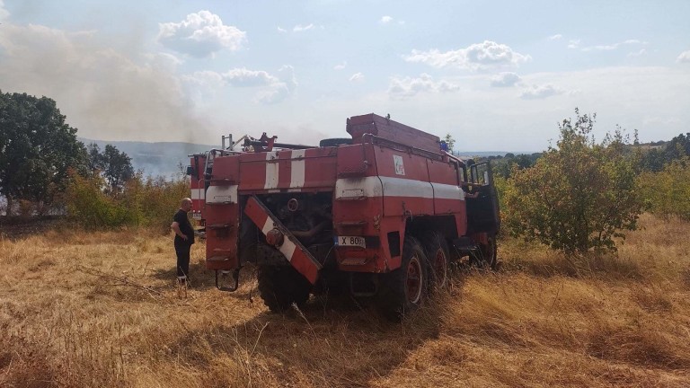 Пожарът между ямболските села Малко Кирилово, Вълча поляна и Голям