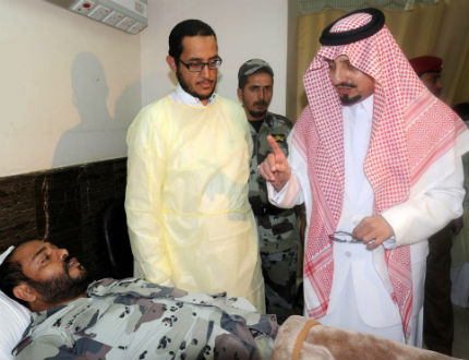 17 полицаи загинаха при атентат в джамия в Саудитска Арабия