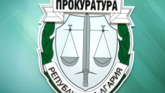 Прокуратурата захвана и новите разлепени некролози на жив съдия в София