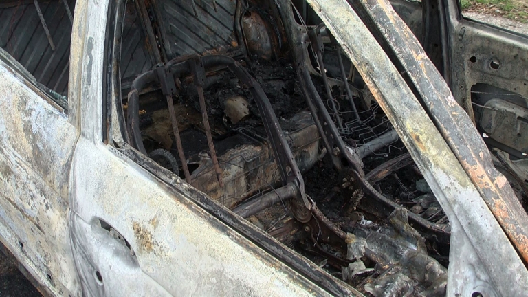 Автомобил изгоря на паркинга на жп гарата в Асеновград, съобщи