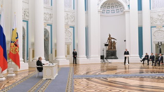 Решението на президента Путин да признае независимостта на Донецката и