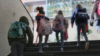 Всички ученици в страната ще провеждат присъствени занятия от понеделник