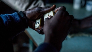 Швеция затяга паспортните проверки на летищата и пристанищата си предаде