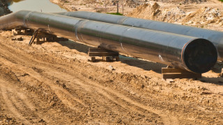 Полагат нови тръби на газопровода край Ветрино