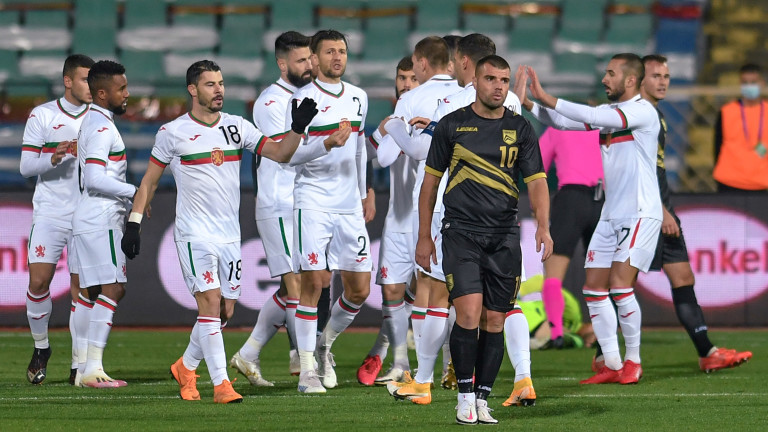 Българският национален отбор по футбол постигна първата си победа за