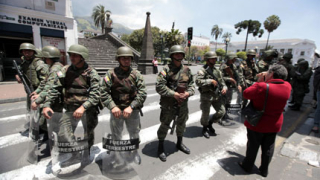 Чистка в полицията в Еквадор 