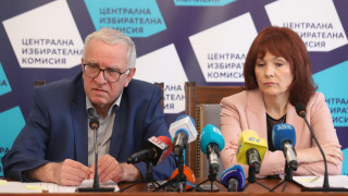 ЦИК: По-малко подадени заявления за гласуване в чужбина