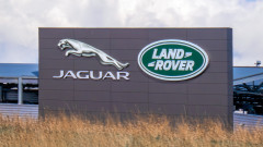 Jaguar Land Rover рестартира производството си след мащабна кибератака