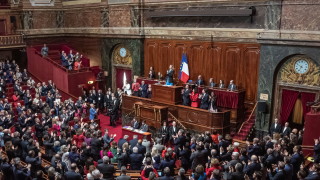Франция направи аборта конституционно право