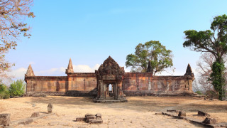 Камбоджа и Тайланд се обвиниха взаимно в артилерийски атаки в
