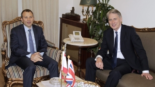 Великобритания отхвърля плана на Асад за правителство на националното единство на Сирия