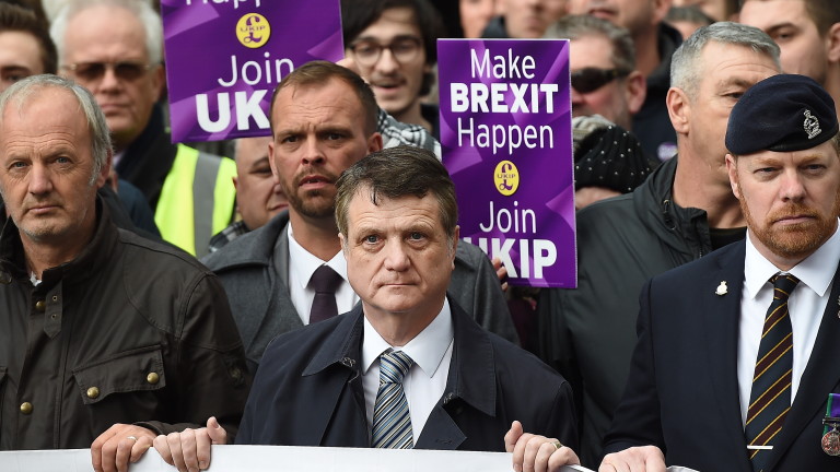 Искат санкции за лидера на UKIP, сравнил евролидерите с Хитлер