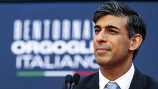 Британският премиер Риши Сунак в понеделник настоя Израел да работи