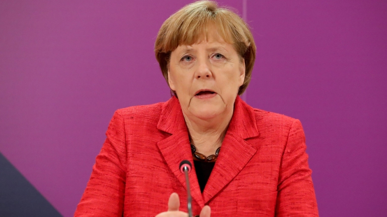 Меркел нарече "скандал" липсата на резолюция на ООН за химическата атака в Сирия
