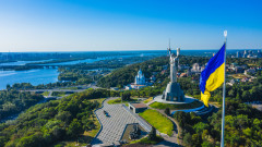 Провеждането на избори в Украйна е невъзможно, според експремиер