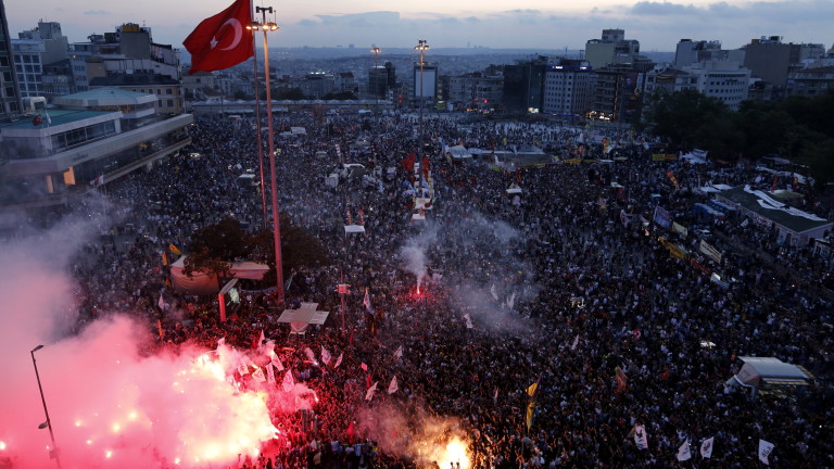 Оправдателни присъди на знаковия процес за протестите в парка „Гези” в Истанбул