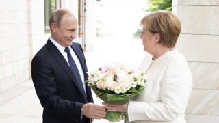 По-добре сделка с Иран отколкото без, подчерта Меркел