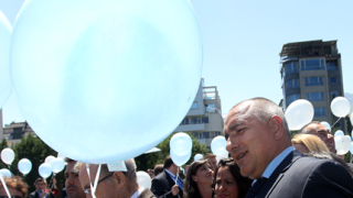 ГЕРБ пак е 1-ва политическа сила, рапортува Борисов пред шефа на ЕНП