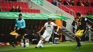 Аугсбург сюрпризира неприятно Борусия Дортмунд в мача между двата тима