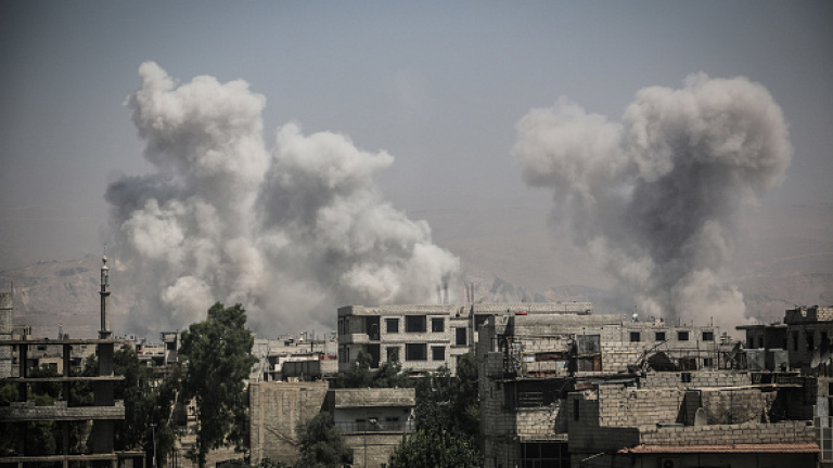 Сирийската армия атакувала бунтовници с варелни бомби
