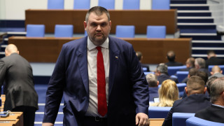 Лидерът на ДПС Ново начало Делян Пеевски призова МВР и