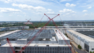 60% ръст за 5 години: Летящите цени на тока принудиха американски щат да спре изграждането на дейта центрове