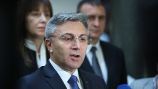 Кандидатът за премиер на ГЕРБ СДС Мария Габриел проведе втората лидерска