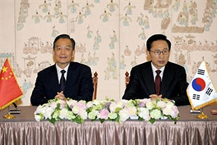 Китай няма да защитава виновните за „Чеонан"