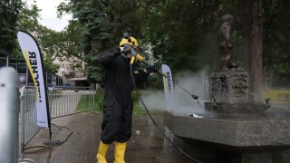 Керхер извърши цялостно почистване на чешмата в един от