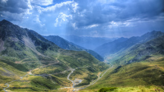 Откриха микропластмаси и в "девствените" Пиренеи