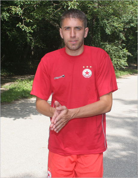 Чиликов и Гарсес водят атаката на ЦСКА срещу Коняспор