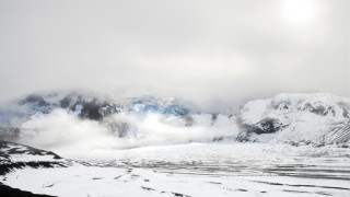 Исландци поставят надгробен камък на ледник