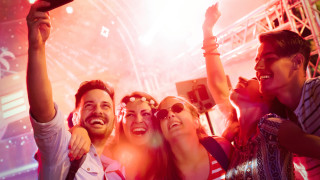 Ново проучване разкри че редовното посещаване на концерти на живо