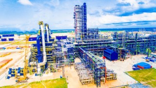 Най голямата рафинерия в Африка беше открита в Нигерия с цел