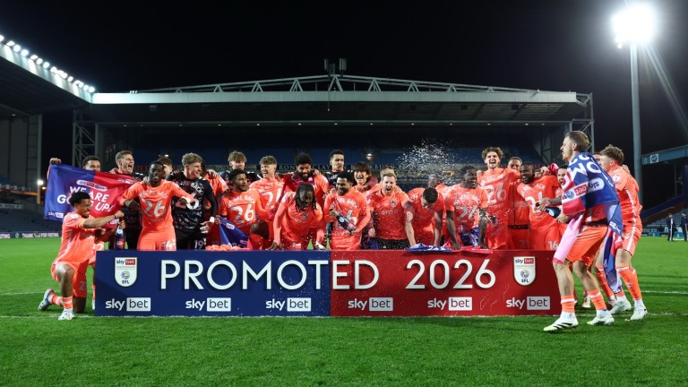  Легендарен отбор се завърна във Висшата лига