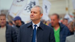 Костадинов благодари на избирателите, чака окончателните резултати